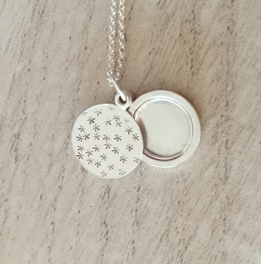 Sterling Silver Star Textured Swing Hinge Locket