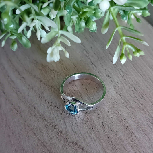 Sky Blue Topaz and Sterling Silver Split Shank Ring