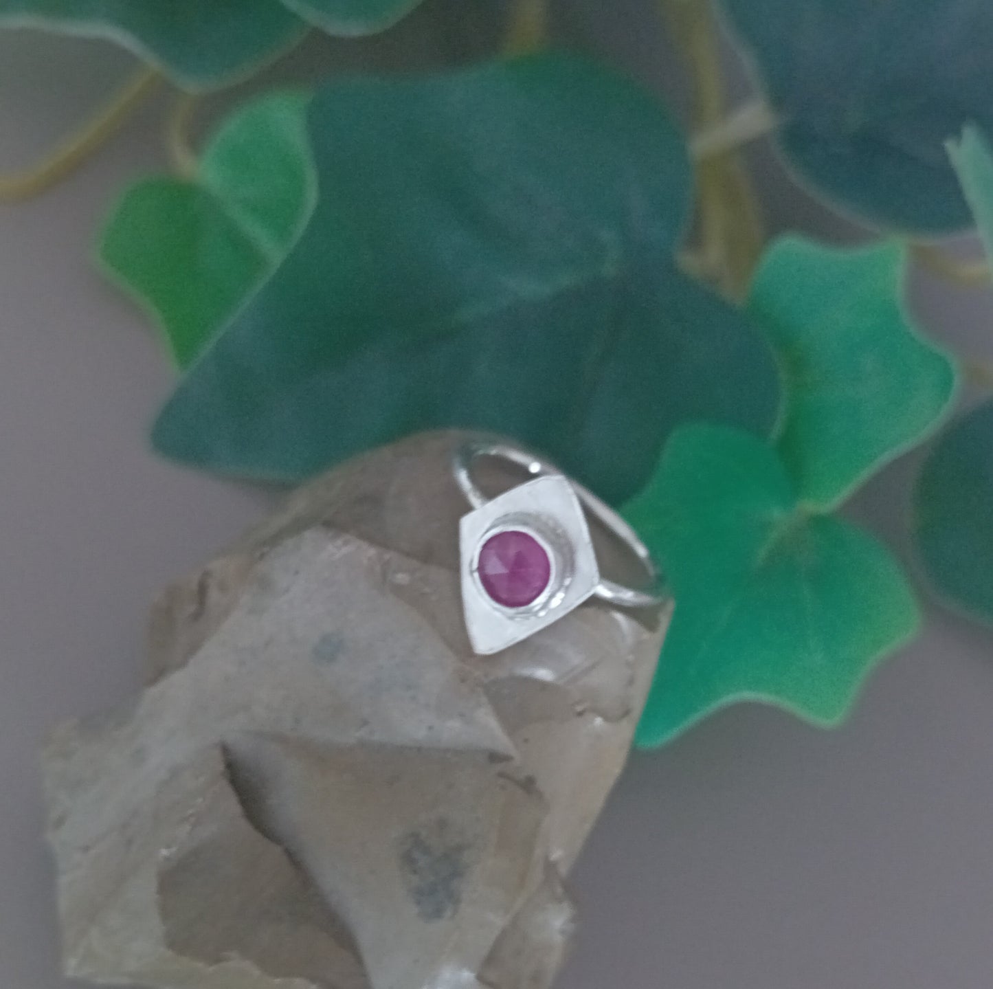 Handmade sterling Silver Kite Shaped Ring Set with Ruby