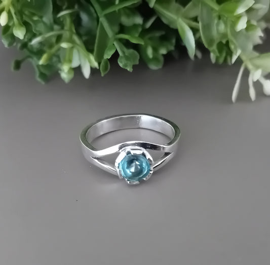 Sky Blue Topaz and Sterling Silver Split Ring
